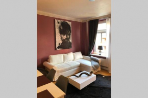 Perfekter Altbaucharme in zentraler Lage !, Kiel